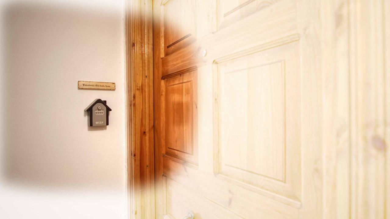 Theodora's Old Corfu Appartement